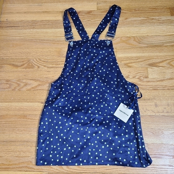NEW Superdown XS Athena Overall Mini Dress in Blue Star Print - Picture 4 of 10